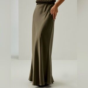 NEW Elegant Silk Skirt